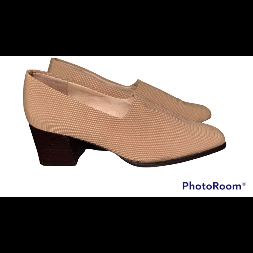 NORDSTROM Women’s Heels | Square Toe Pump | Beige Size 6